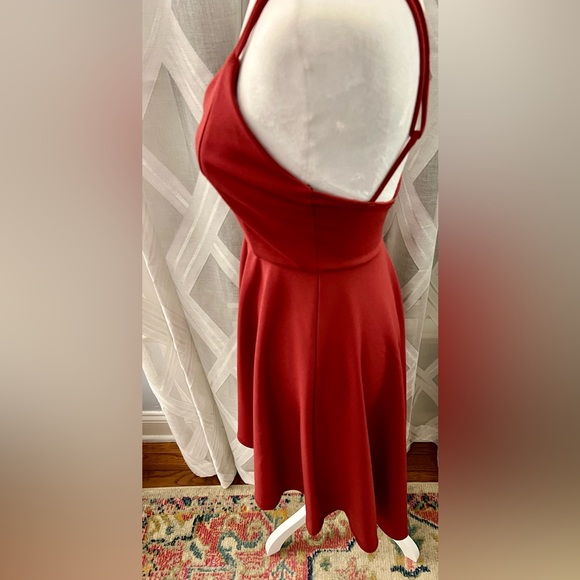 Burgundy Windsor Cocktail Dress - Picture 7 of 10